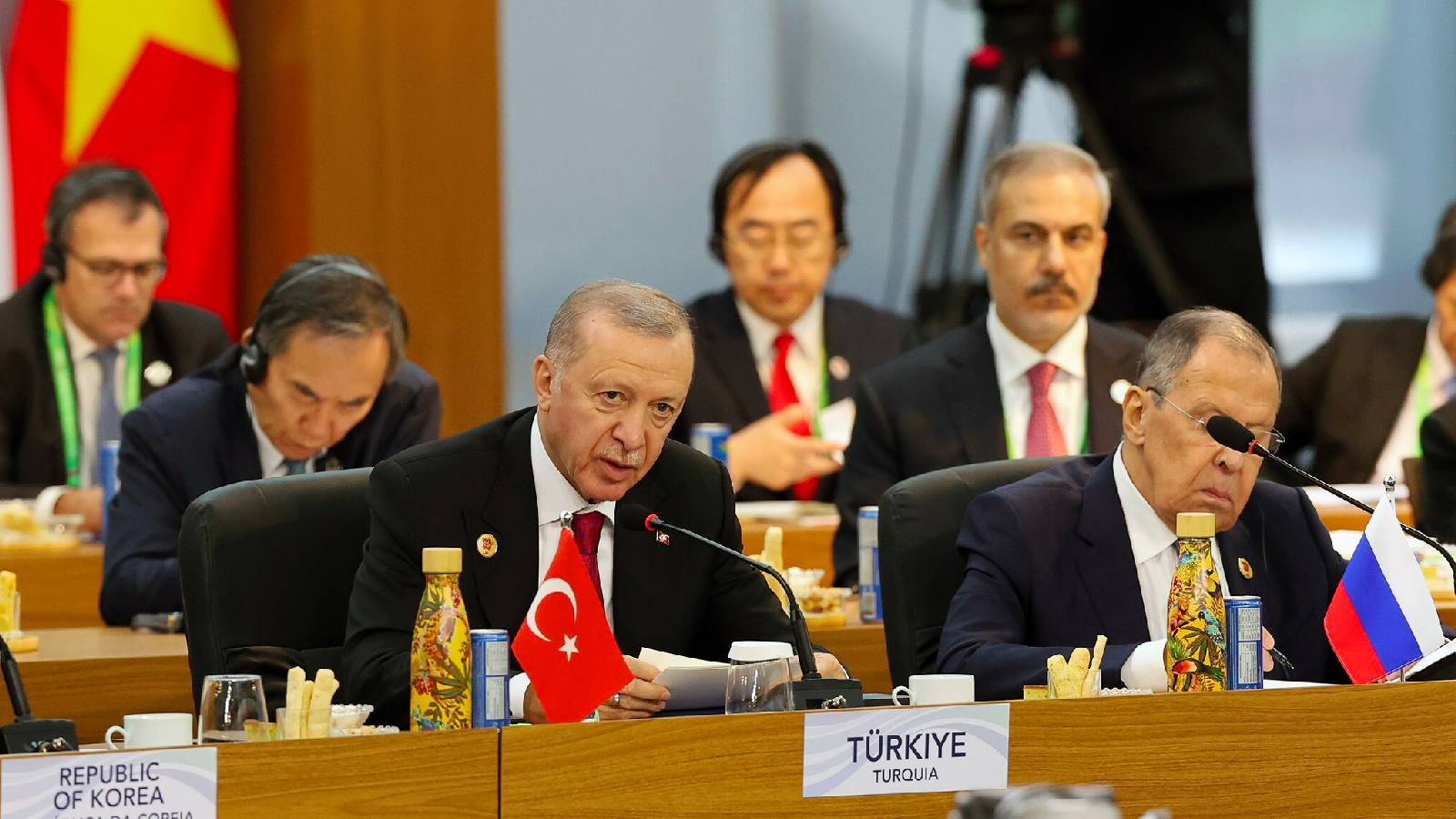 G20’de konuşan Cumhurbaşkanı Erdoğan: Gazze’deki insani felaket karşısında kalıcı ateşkesin sağlanması çağrısında bulunuyorum